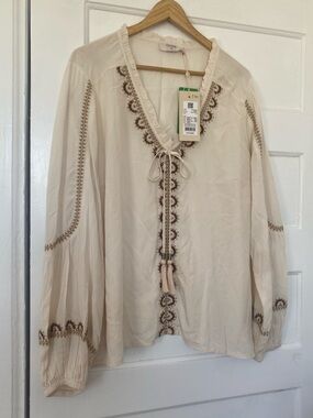 Cream Dia blouse boho embroidered new with tags!